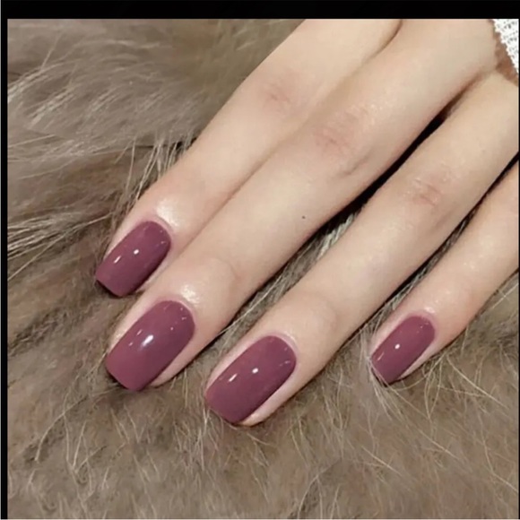 Mauve Acrylic Square Press on Nails - Picture 4 of 6